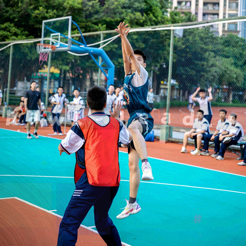 暗金鹰眼定位环放大图，环内分布细密刻度